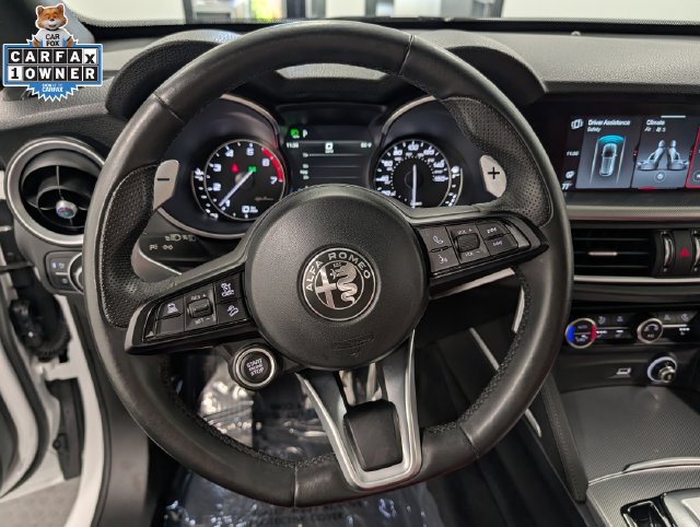 Used 2023 Alfa Romeo Stelvio Veloce AWD/4WD image 20