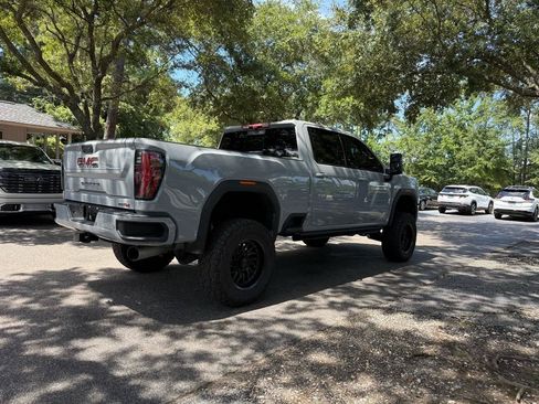 Used 2025 GMC Sierra 2500 AT4 w/ AT4 Premium Plus Package AWD/4WD image 5