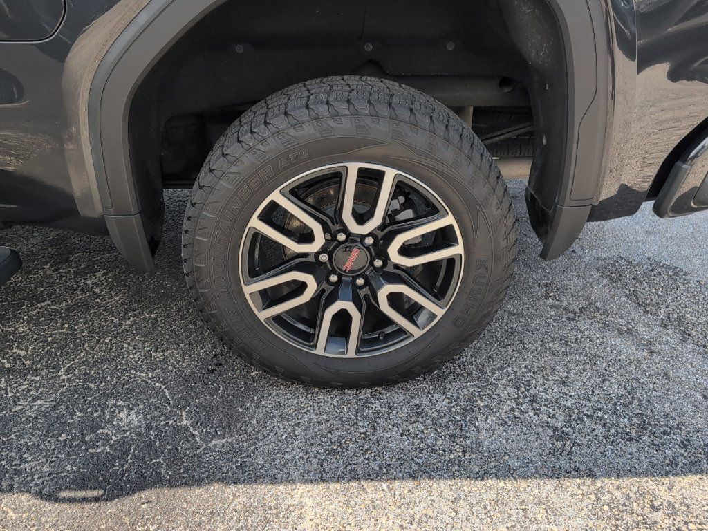 Used 2020 GMC Sierra 1500 AT4 w/ AT4 Premium Package AWD/4WD image 13