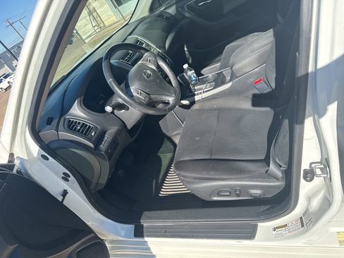 Used 2015 Nissan Altima 2.5 SV w/ Convenience Package image 8