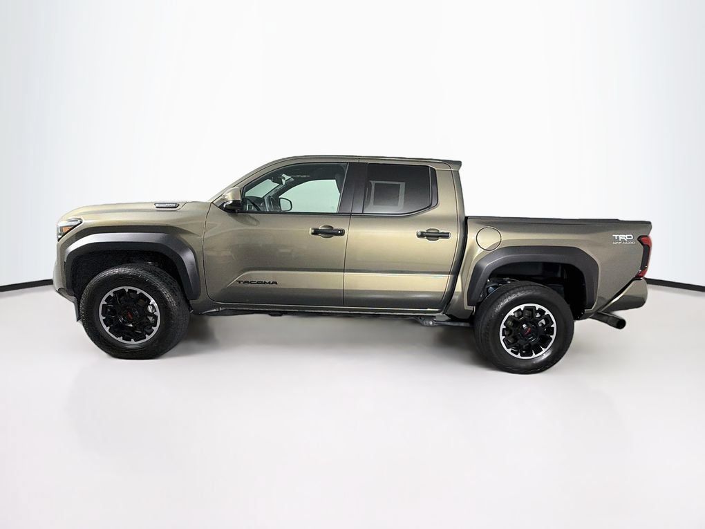 Used 2026 Toyota Tacoma TRD Off-Road AWD/4WD image 6
