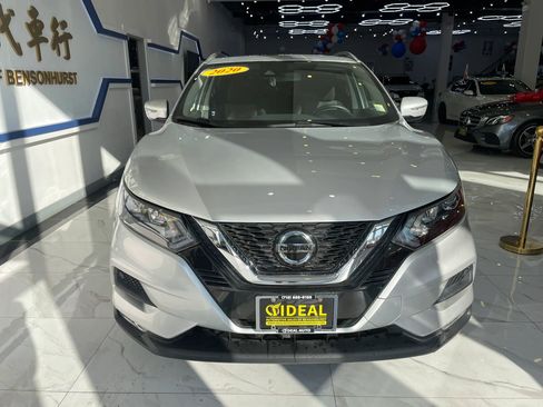 Used 2020 Nissan Rogue Sport SV AWD/4WD image 2
