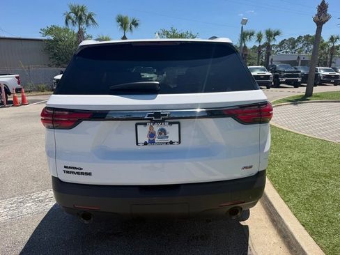 Used 2023 Chevrolet Traverse RS FWD image 5