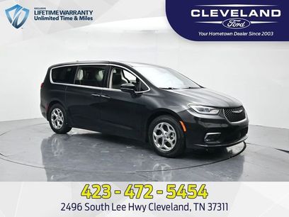 Used 2024 Chrysler Pacifica Limited
