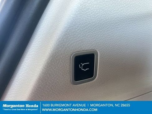 Used 2023 Chrysler Voyager LX FWD image 32