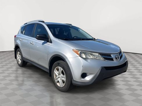 Used 2013 Toyota RAV4 LE AWD/4WD image 4