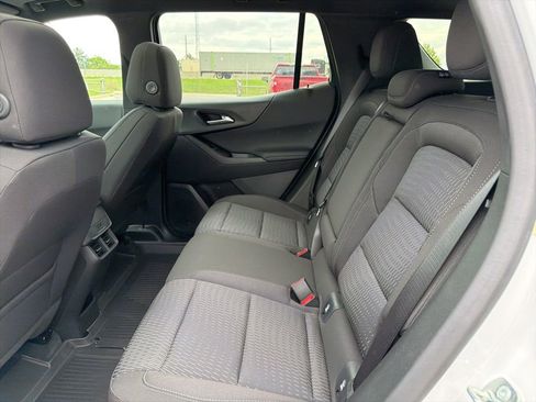 New 2026 Chevrolet Equinox LT AWD/4WD image 14