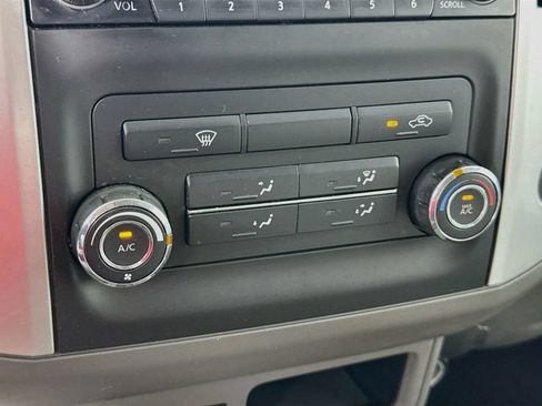 Used 2016 Nissan Frontier SV AWD/4WD image 14