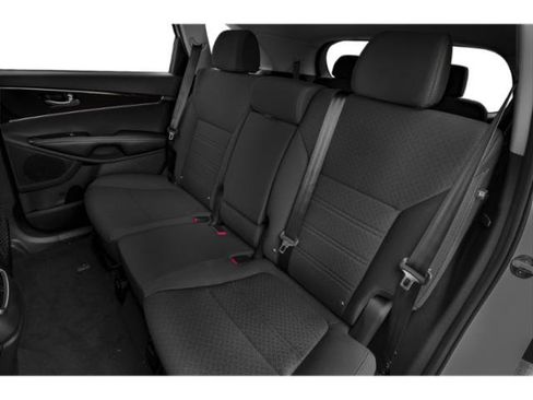 Used 2020 Kia Sorento LX image 16