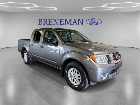 Used 2020 Nissan Frontier SV RWD image 3