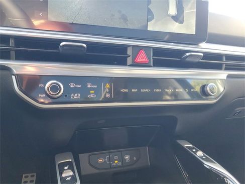 New 2026 Kia Sorento SX image 25