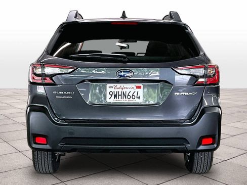 Used 2025 Subaru Outback Premium image 6