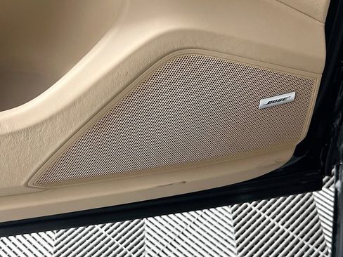 New 2026 Porsche Cayenne image 21