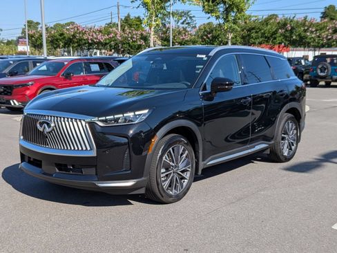Used 2026 INFINITI QX60 Luxe w/ Cargo Package FWD image 7