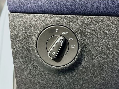 New 2026 Volkswagen Taos SEL AWD/4WD image 10