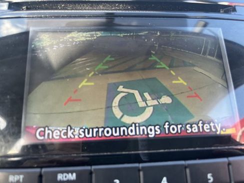 Certified 2017 Nissan Rogue S image 11