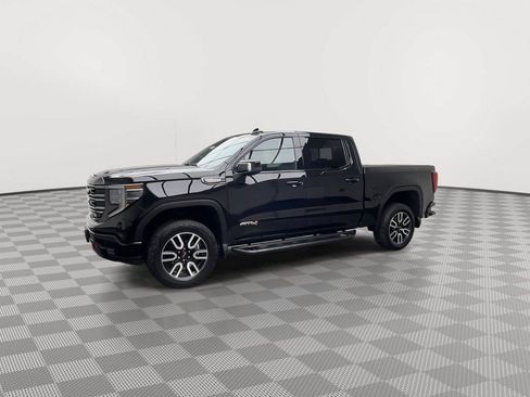 Used 2024 GMC Sierra 1500 AT4 w/ Technology Package AWD/4WD image 43