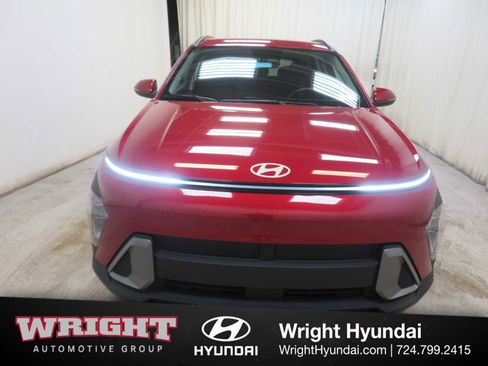 Certified 2025 Hyundai Kona SEL image 2