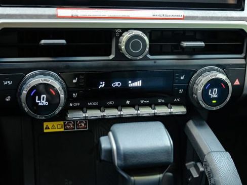 Used 2025 Toyota 4Runner Trailhunter AWD/4WD image 30