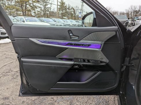 Used 2023 BMW 760i xDrive 760i xDrive Sedan image 8