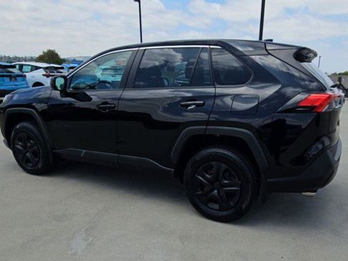 Used 2023 Toyota RAV4 LE FWD image 6