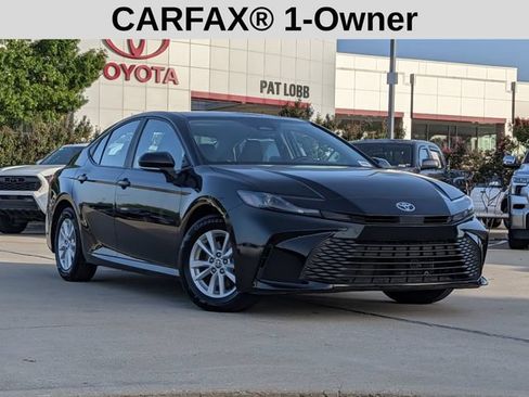 Used 2025 Toyota Camry LE FWD image 2
