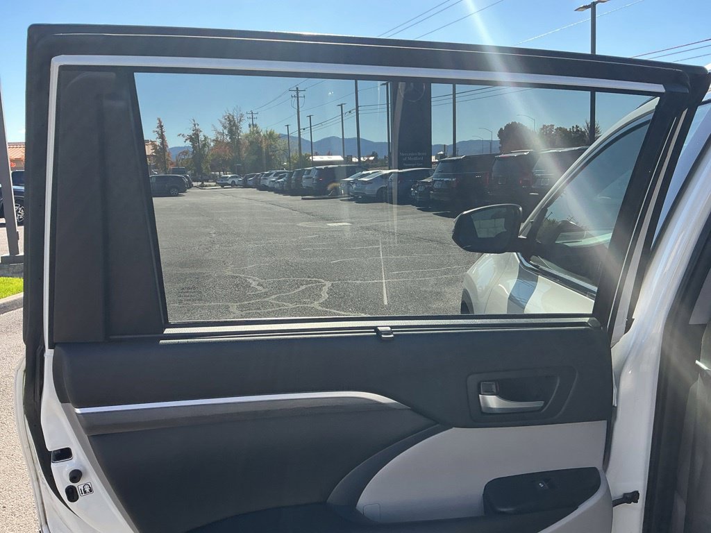 Used 2019 Toyota Highlander Limited AWD/4WD image 25