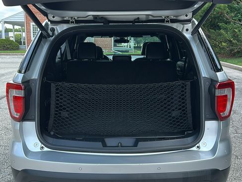 Used 2017 Ford Explorer Limited w/ Equipment Group 303A AWD/4WD image 7
