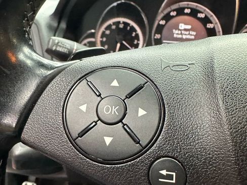 Used 2011 Mercedes-Benz E 350 Cabriolet image 24