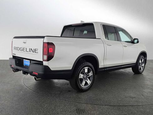 Certified 2025 Honda Ridgeline RTL image 3