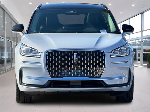 Certified 2025 Lincoln Corsair Grand Touring w/ Equipment Group 301A AWD/4WD image 9
