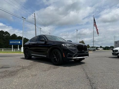 Used 2024 BMW X4 xDrive30i AWD/4WD image 9