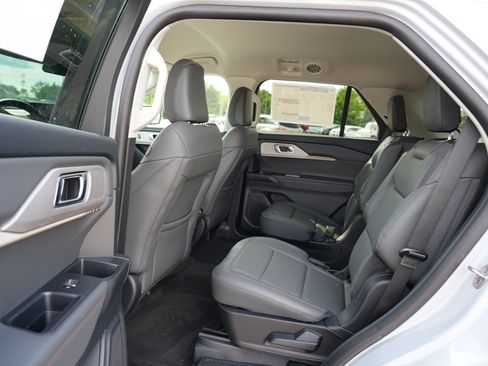 New 2026 Ford Explorer Active w/ Active Comfort Package AWD/4WD image 20