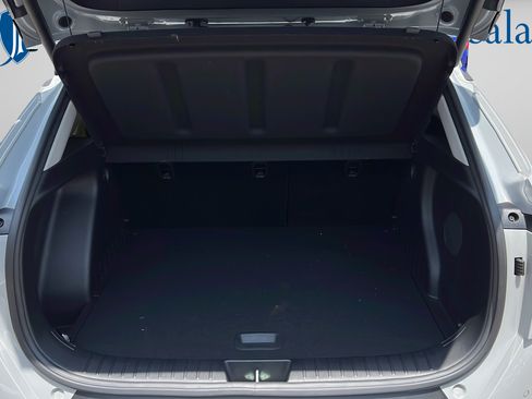 Certified 2024 Hyundai Kona Limited FWD image 9