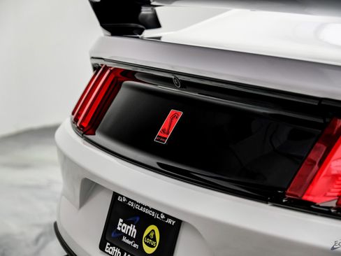 Used 2016 Ford Mustang Shelby GT350R w/ GT350R Equipment Group 920A image 15