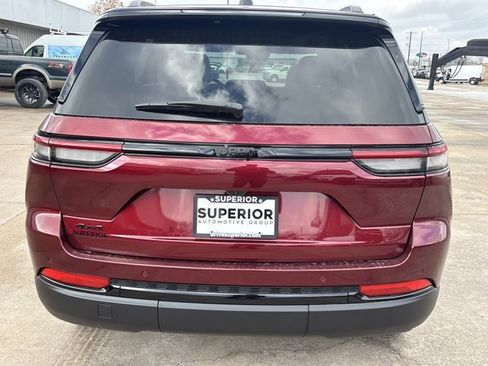 New 2025 Jeep Grand Cherokee Limited w/ Trailer Tow Package image 4