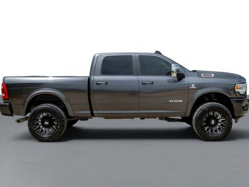 Used 2024 RAM 2500 Laramie AWD/4WD image 6