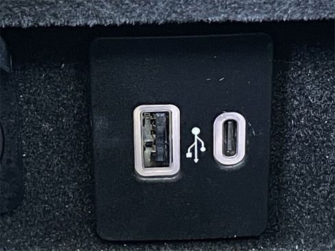 Used 2022 Lincoln Corsair FWD w/ Premium Package image 20