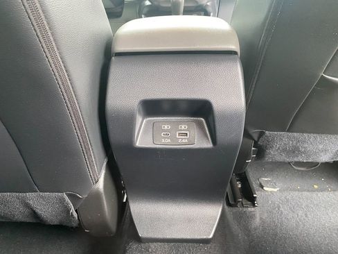 Used 2024 Subaru Crosstrek 2.0i Premium image 28