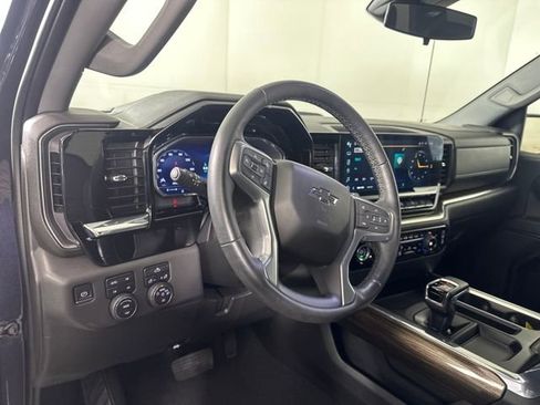 Used 2023 Chevrolet Silverado 1500 LT Trail Boss w/ Protection Package image 13