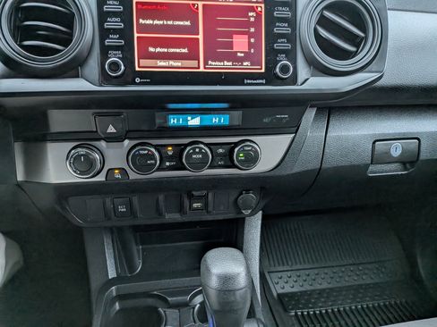 Used 2022 Toyota Tacoma SR image 20