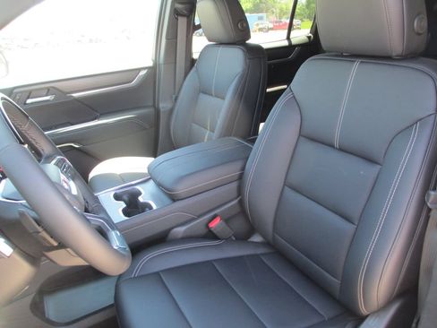 New 2026 GMC Acadia Elevation w/ Super Cruise Package AWD/4WD image 12