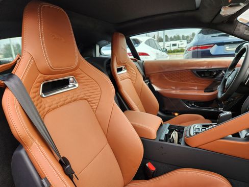 Used 2024 Jaguar F-TYPE R AWD/4WD image 11