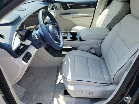 New 2026 Buick Enclave Avenir w/ Super Cruise Package image 5