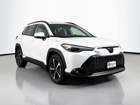 Used 2023 Toyota Corolla Cross AWD Hybrid w/ Convenience Package image 1
