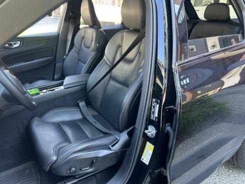 Used 2024 Volvo XC60 B5 Ultimate w/ Protection Package Premier AWD/4WD image 6