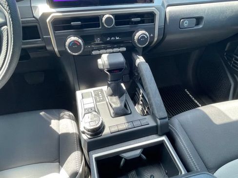 Used 2026 Toyota Tacoma TRD Off-Road AWD/4WD image 19