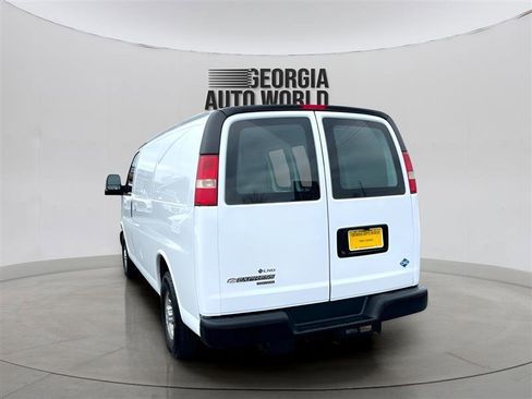 Used 2012 Chevrolet Express 2500 w/ Cold Climate Package image 3