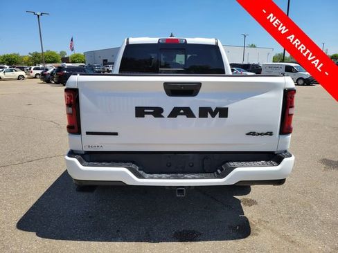 Used 2025 RAM 1500 Big Horn AWD/4WD image 4