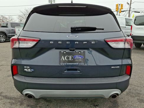 Certified 2022 Ford Escape SE image 5